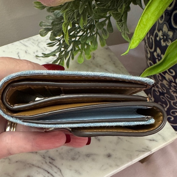 Coach Eva Crossbody Bag and Morgan Wallet Duo - Picture 10 of 14